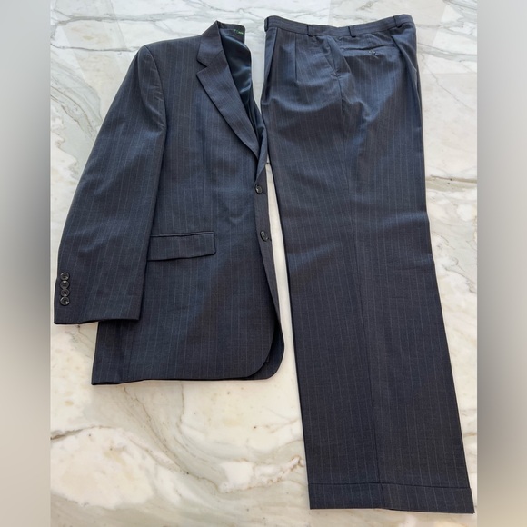 LAUREN RALPH LAUREN GRAY PINSTRIPE MEN'S SUIT 44L - Picture 10 of 17